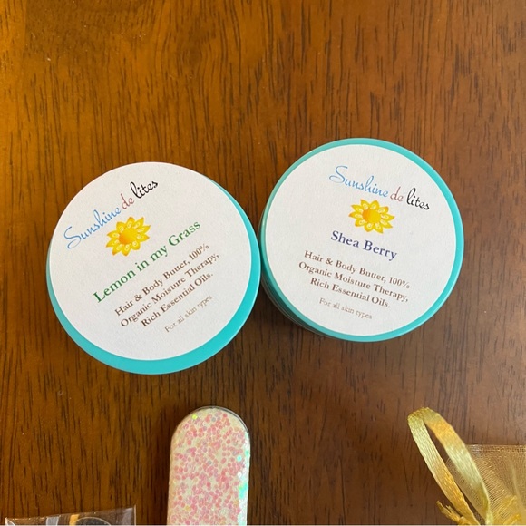 ALL NEW! Assorted Nail Care Kit! Including Pinch Provisions and Target items! - Picture 10 of 12